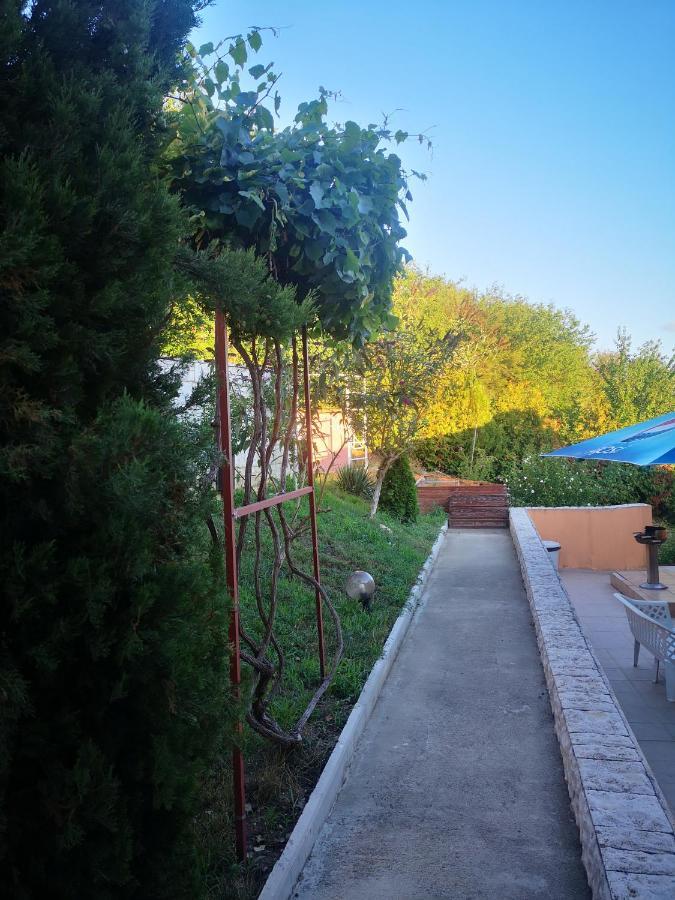 Complex Karia IV Apartment Kavarna Luaran gambar