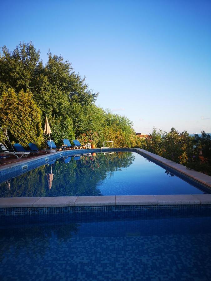 Complex Karia IV Apartment Kavarna Luaran gambar