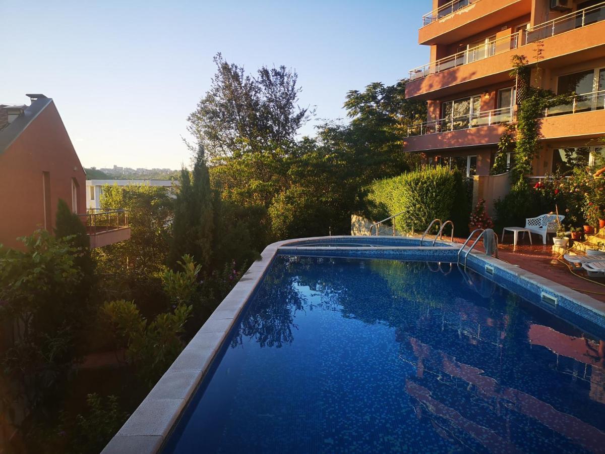 Complex Karia IV Apartment Kavarna Luaran gambar