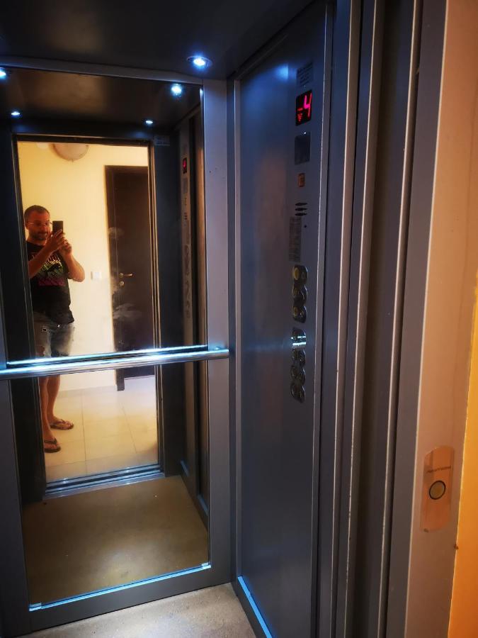 Complex Karia IV Apartment Kavarna Luaran gambar