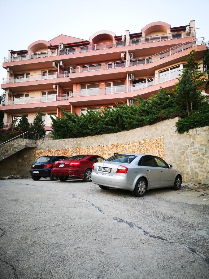 Complex Karia IV Apartment Kavarna Luaran gambar