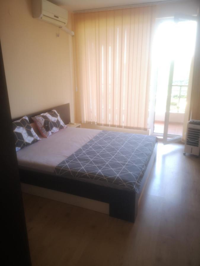Complex Karia IV Apartment Kavarna Luaran gambar