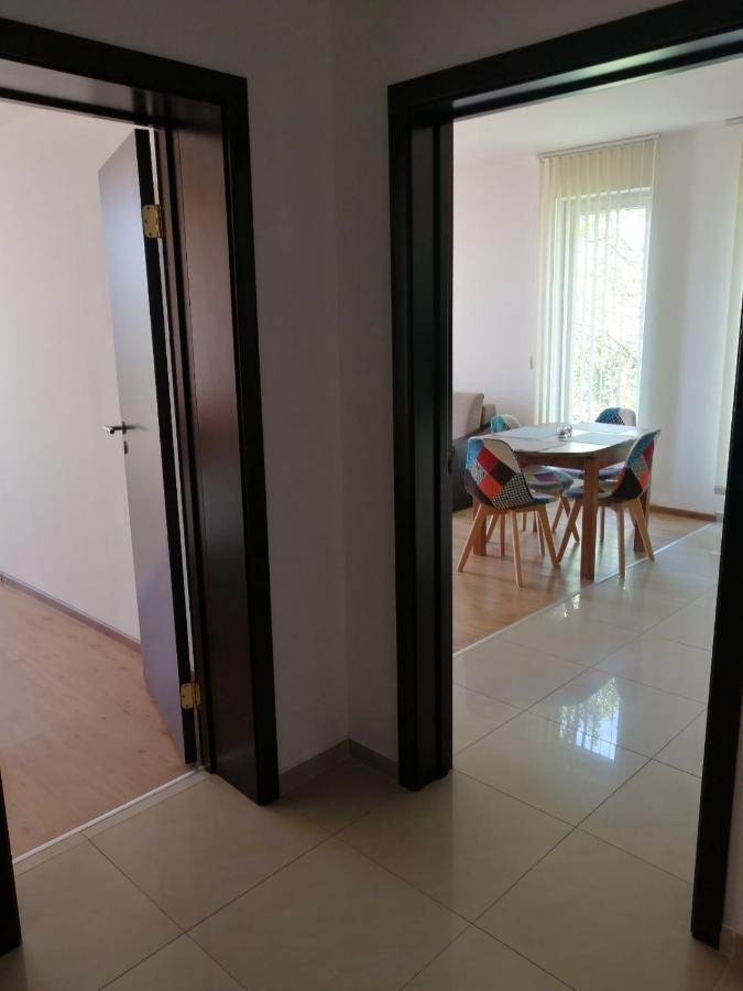 Complex Karia IV Apartment Kavarna Luaran gambar